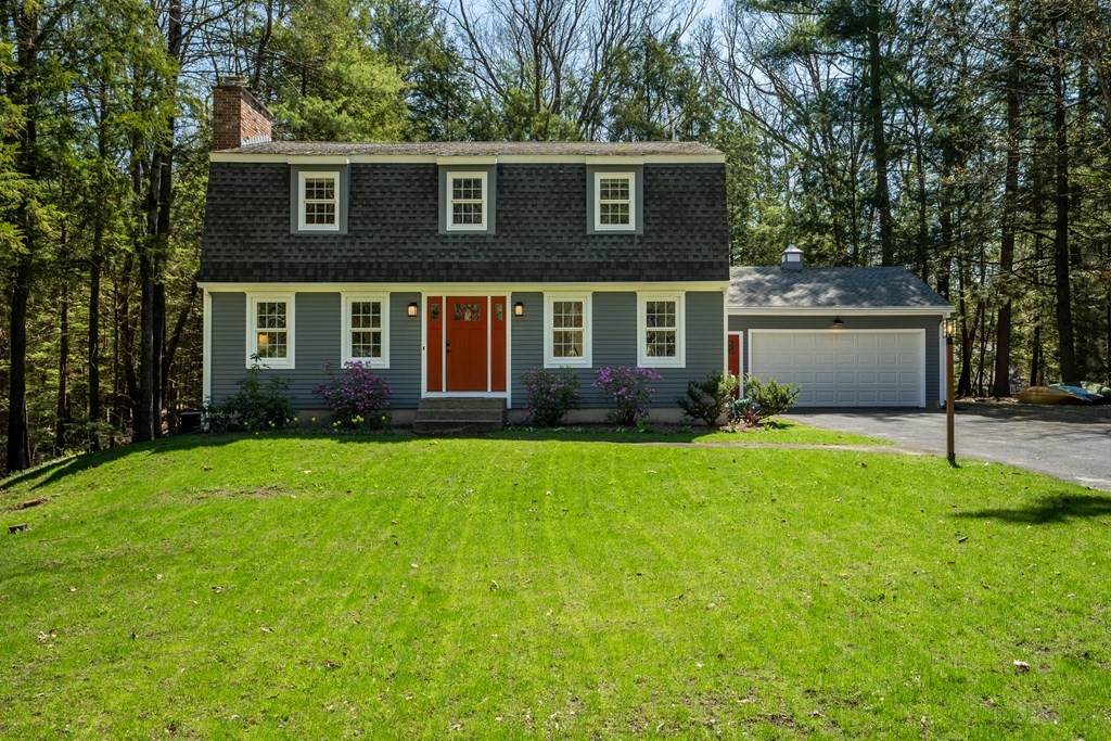 19 Pebble Ridge Rd - Photo 1
