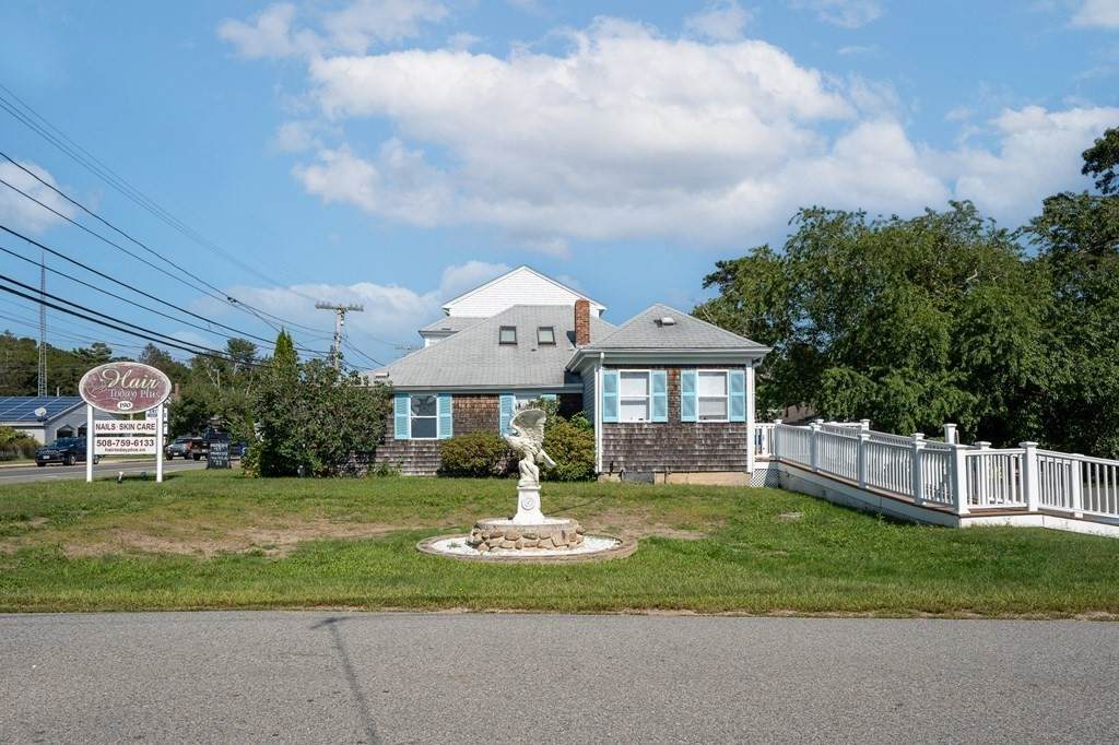 190 Main St - Photo 1