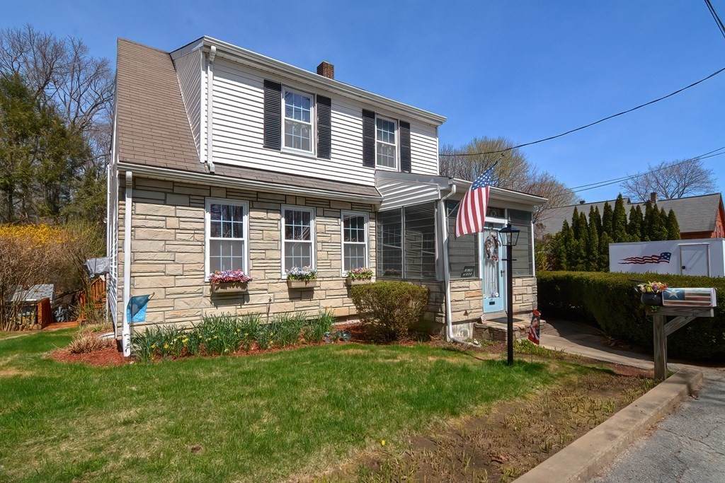 13 Elmwood Ave - Photo 1
