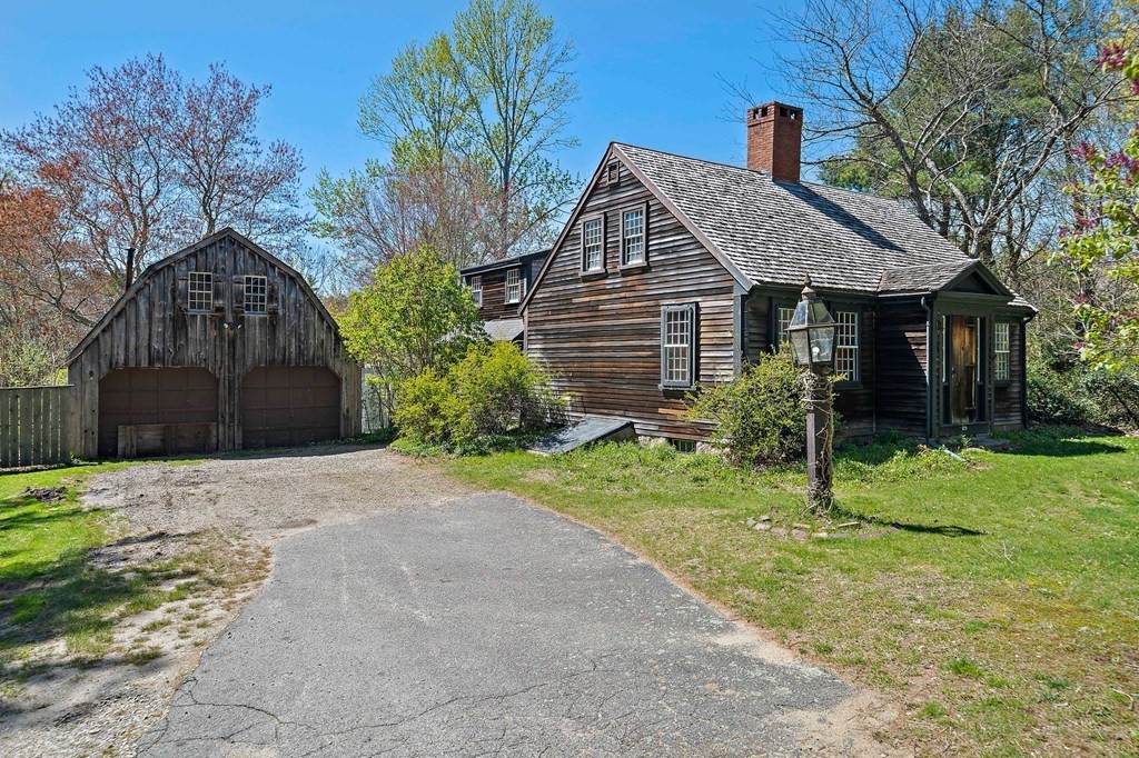 359 Moraine Street - Photo 1