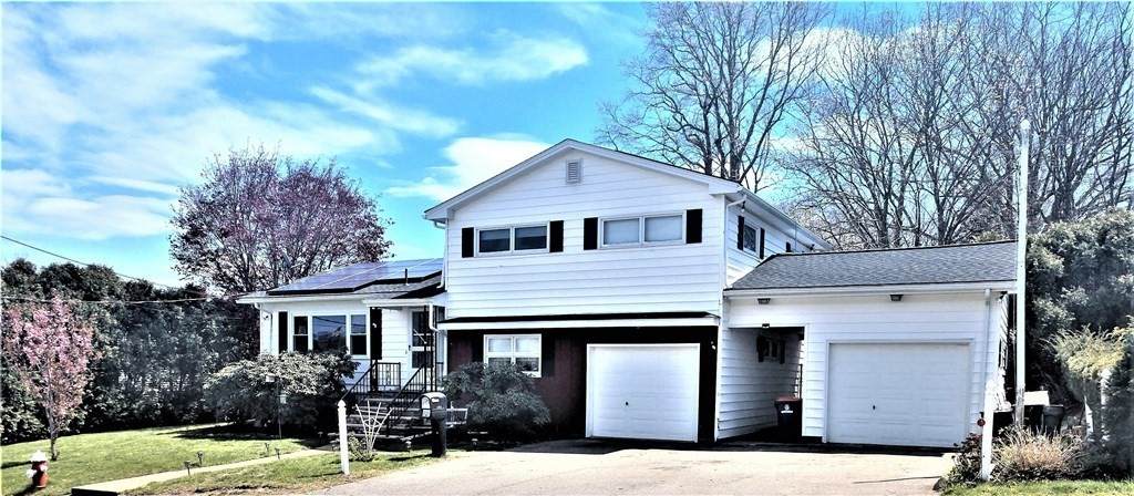 120 Greenwood St - Photo 1