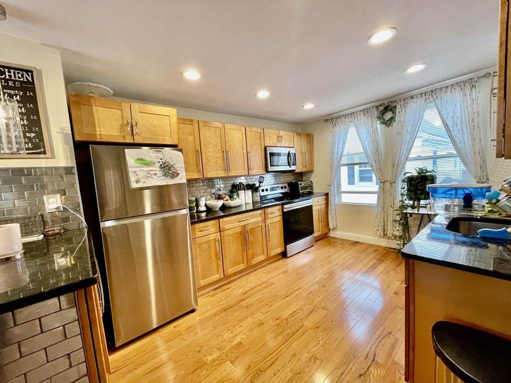 14 Roberts St - Photo 1