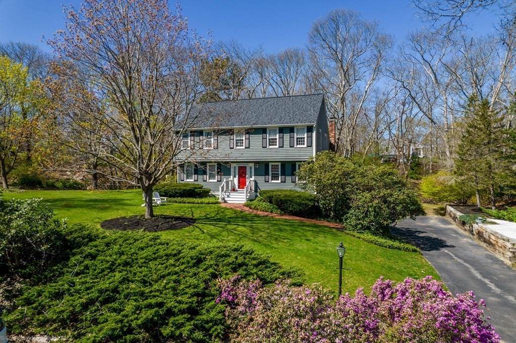 24 Pierce Avenue - Photo 1