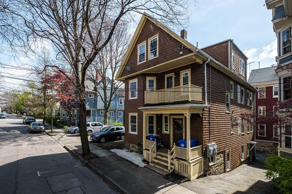 39 Perry St - Photo 1