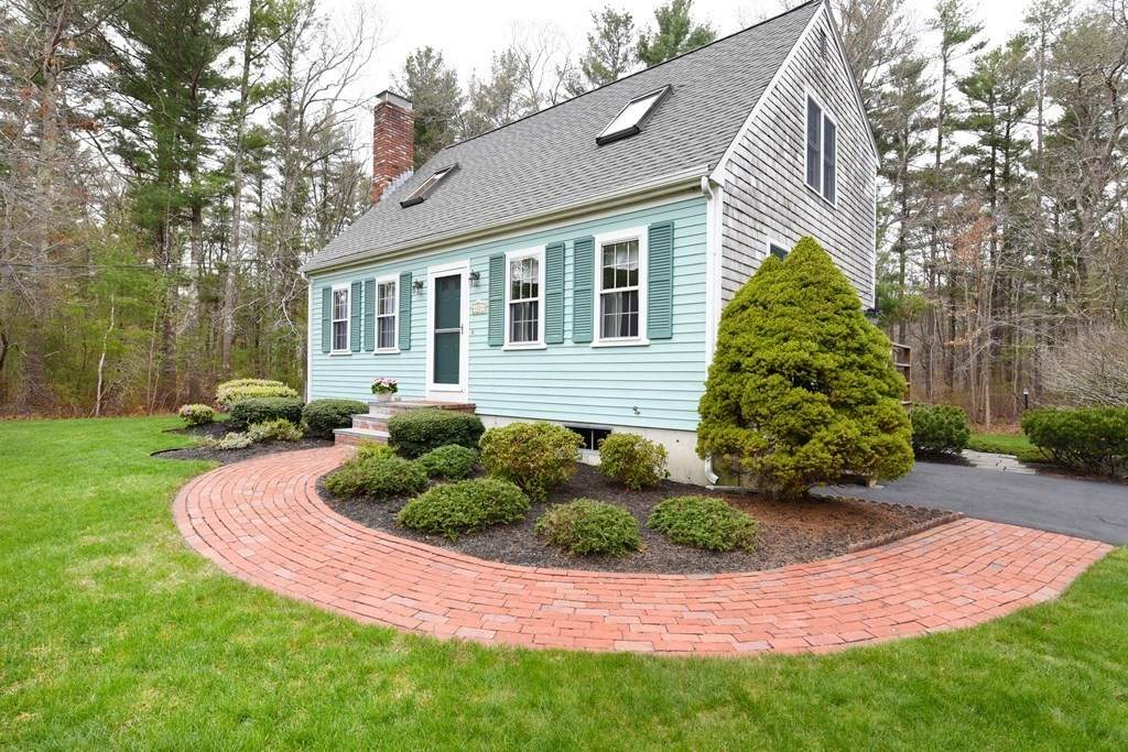 22 Valley St - Photo 1