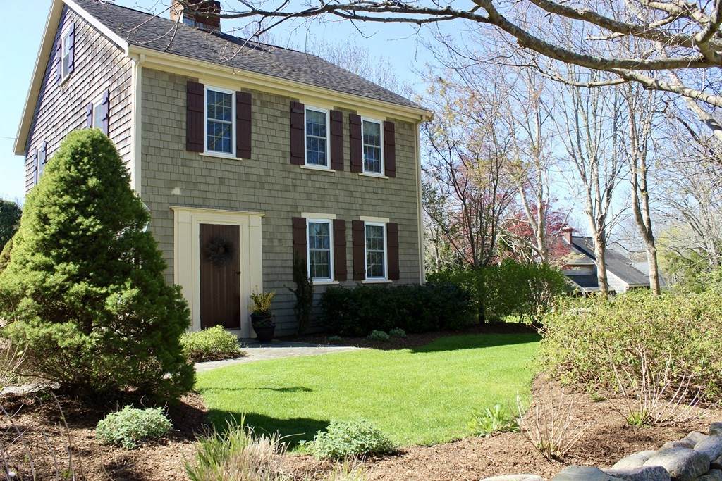 65 Acushnet Rd - Photo 1