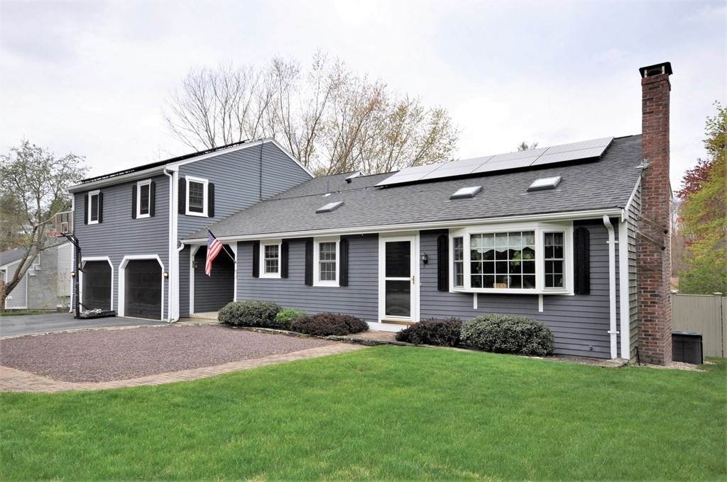 614 Winter St - Photo 1