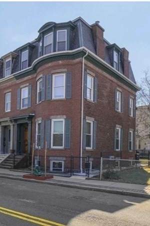 8 Centre St - Photo 1