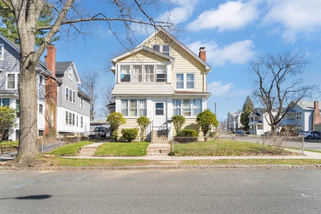 102-104 Westford Cir - Photo 1
