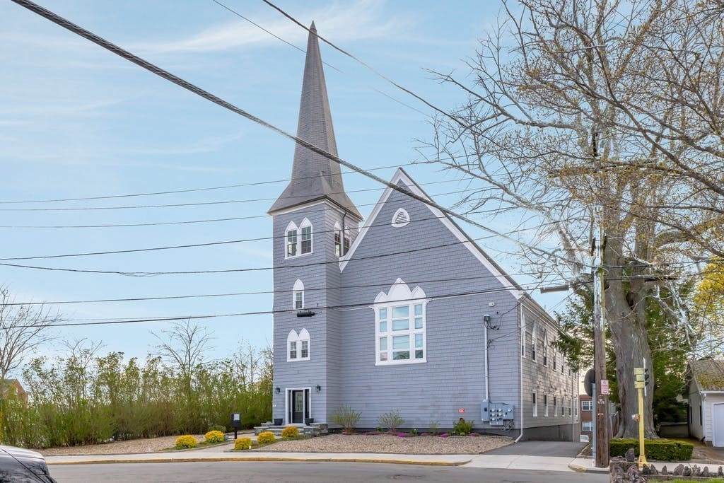 60 Hermon Street - Photo 1