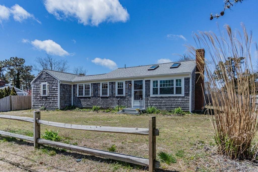 13 Puritan Ln - Photo 1