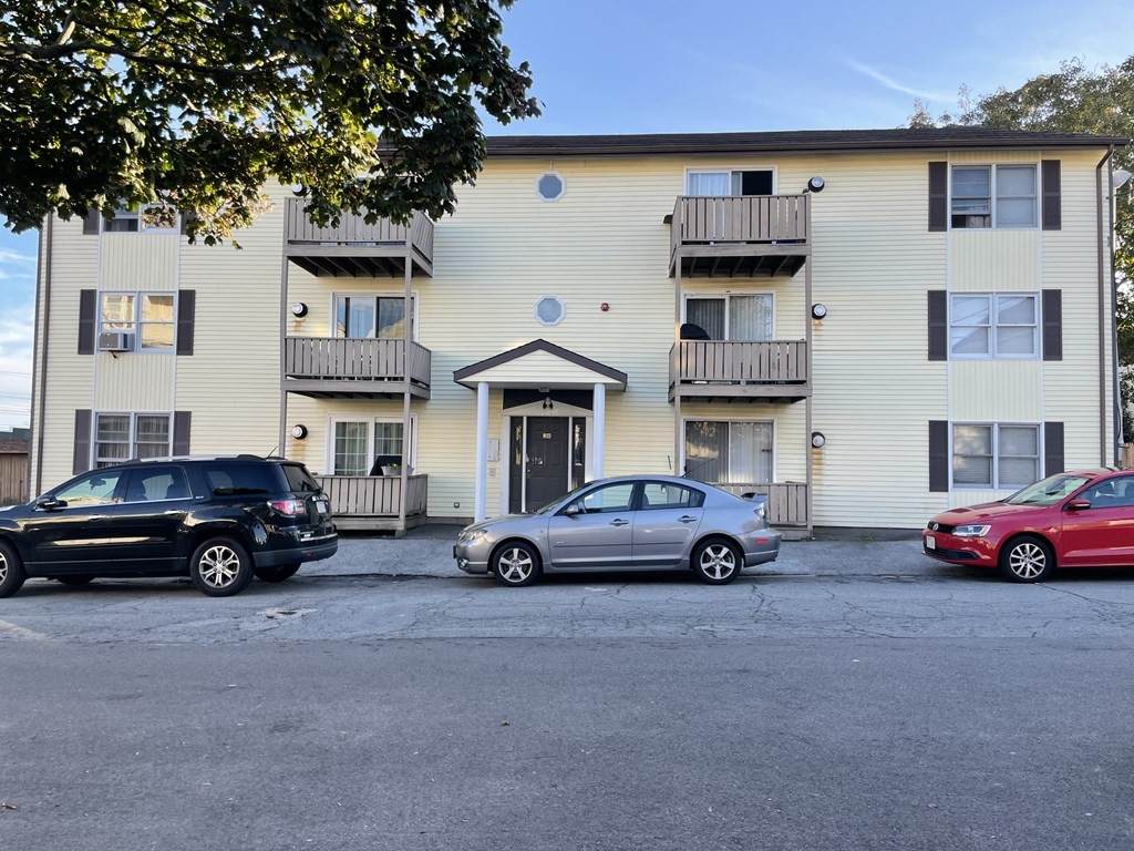 24 Larch St - Photo 1