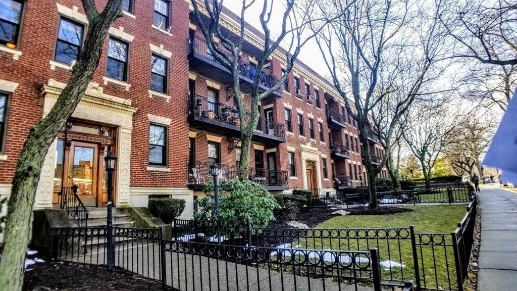 1754 Commonwealth Ave - Photo 1