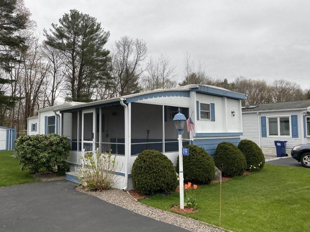 19 Sunset Lane - Photo 1