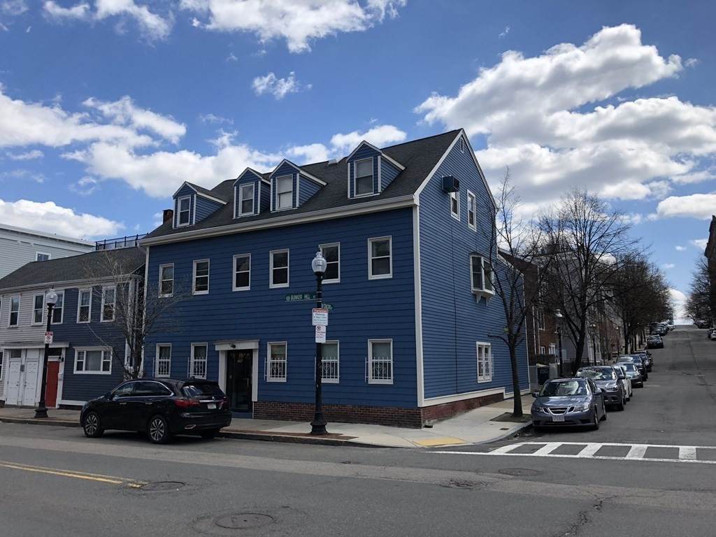 150 Bunker Hill St - Photo 1