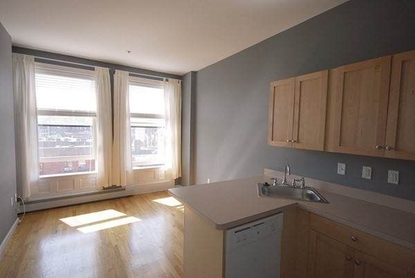 483 Beacon - Photo 1