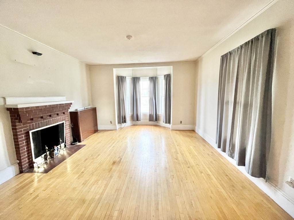 98 Green Street - Photo 1