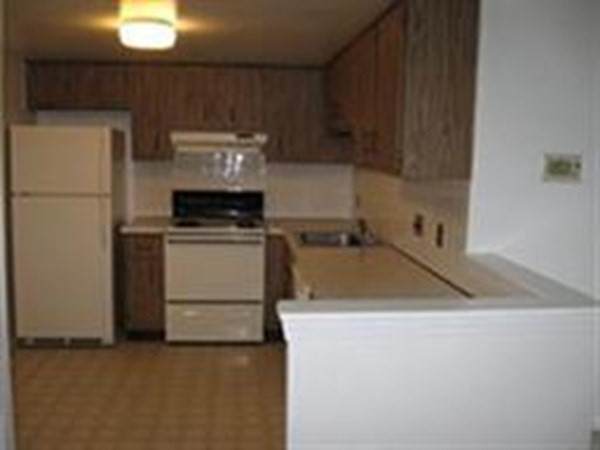 382 Massachusetts Ave - Photo 1