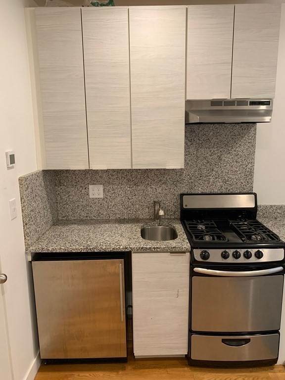 21 5th St - Photo 1
