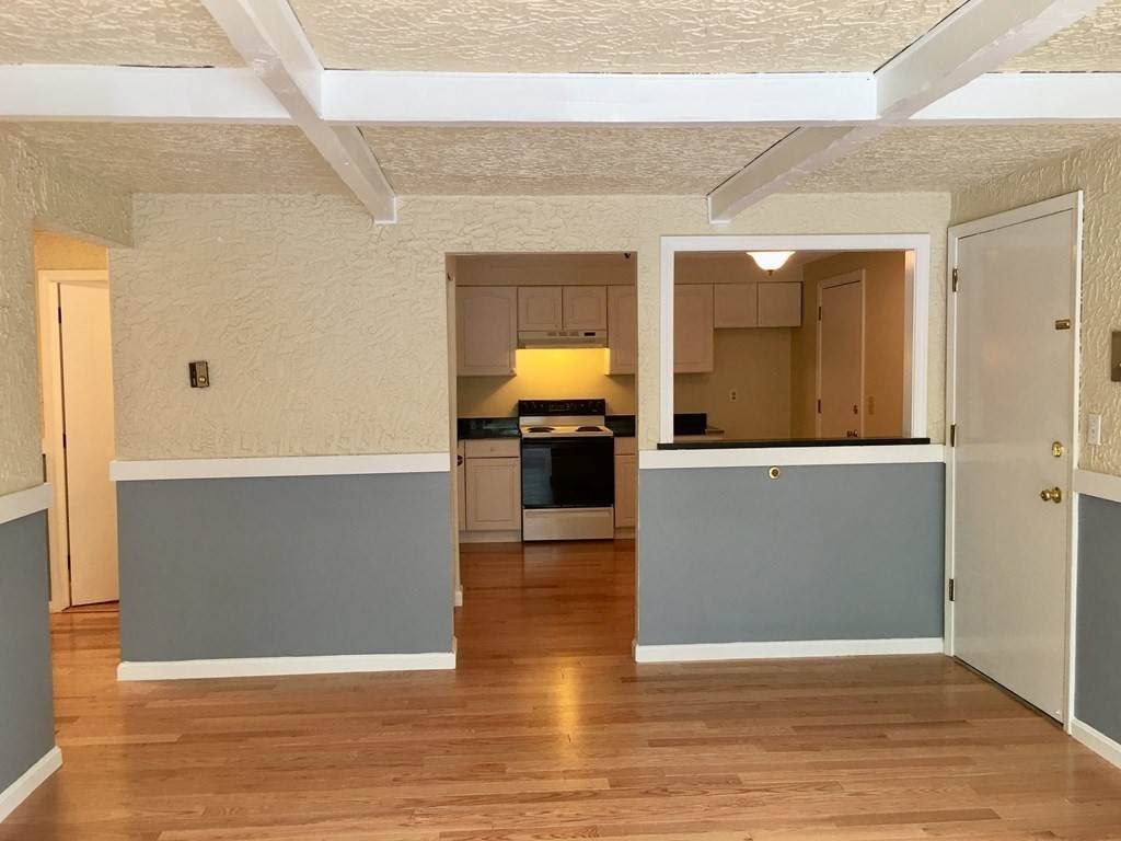 52 Swanson Ct - Photo 1