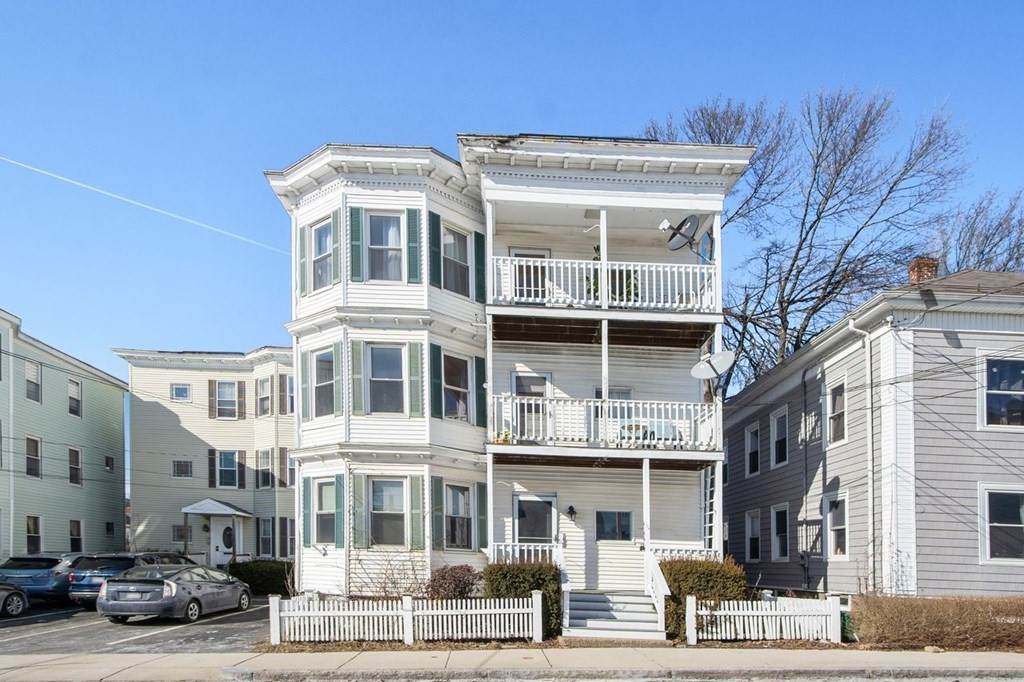 16 Forest Ave - Photo 1