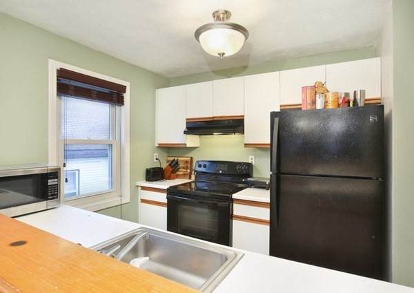 66 Milton Ave - Photo 1