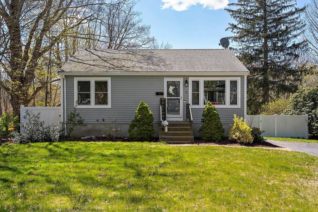 19 Perry Ave - Photo 1