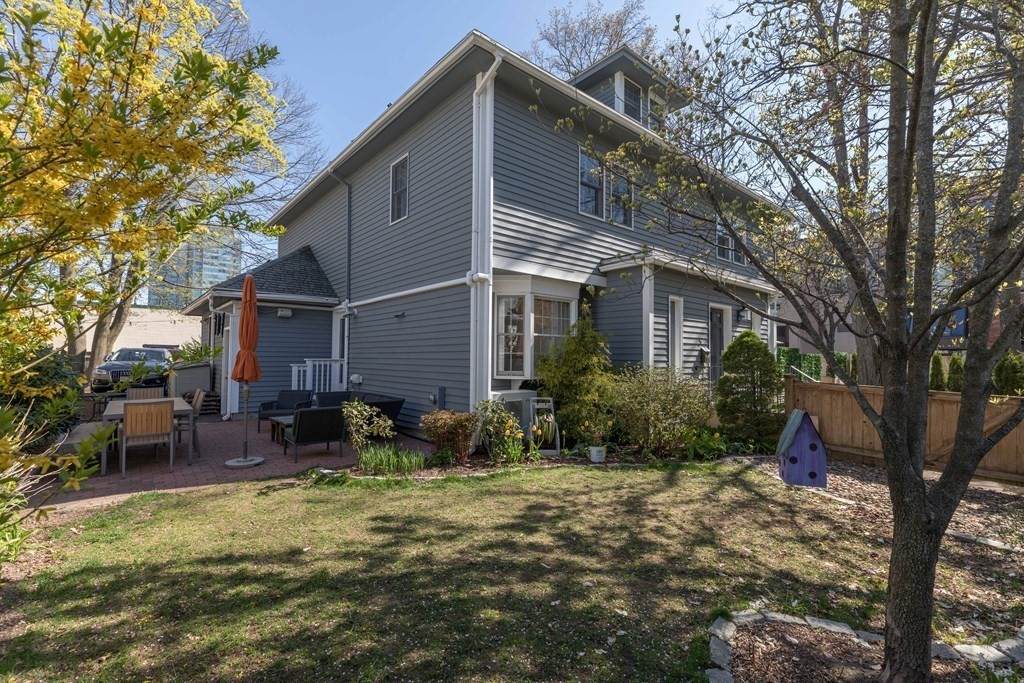 5 Adams St - Photo 1