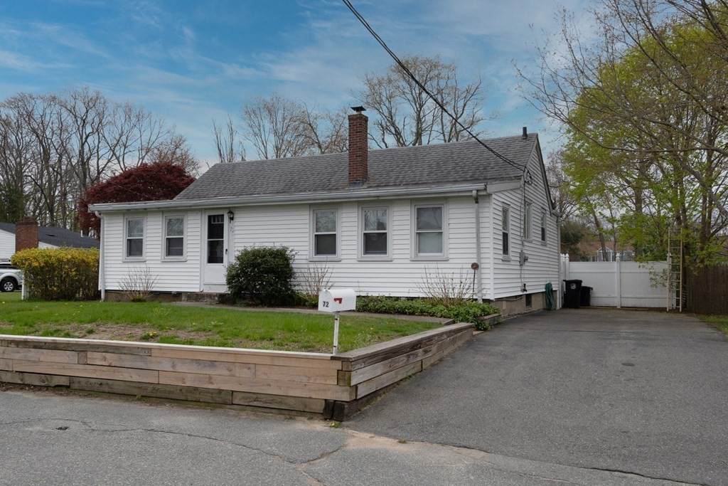 72 Joyce Avenue - Photo 1