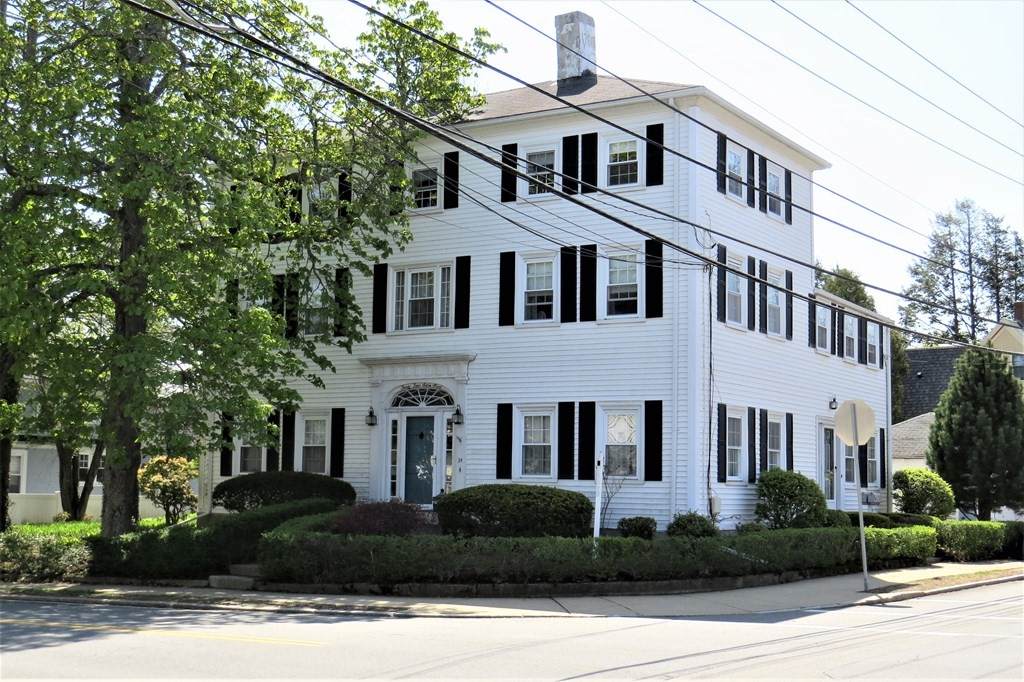 34 Salem St - Photo 1