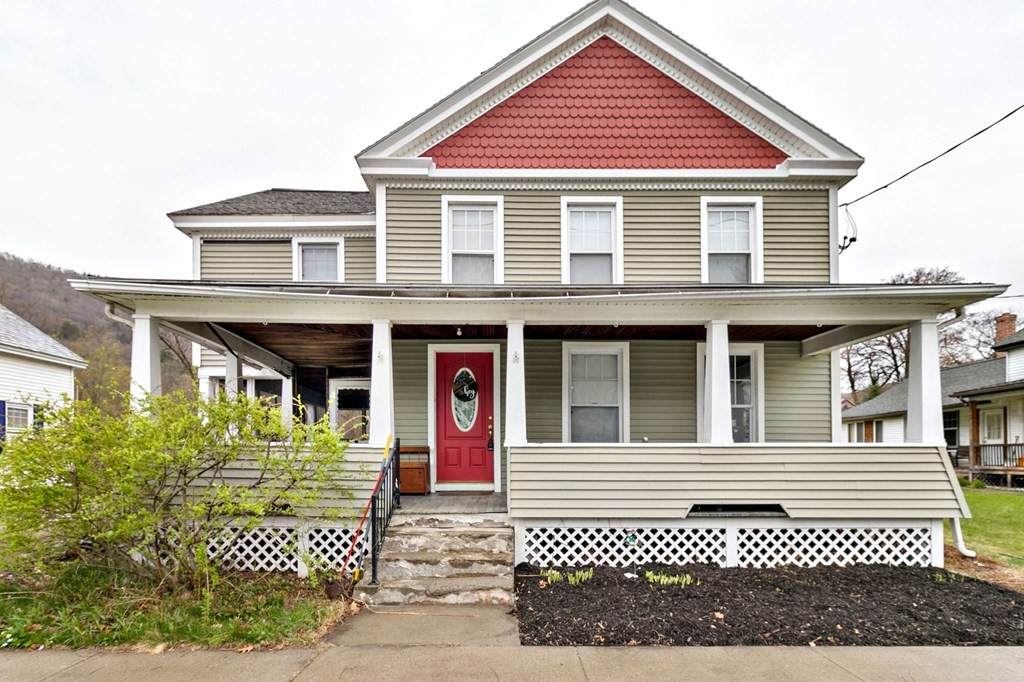 15 Maple St - Photo 1