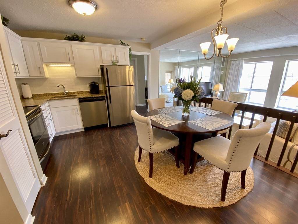 160 Burkhall St - Photo 1