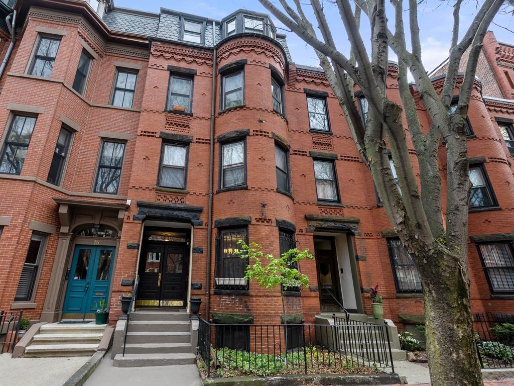 20 Wellington St - Photo 1