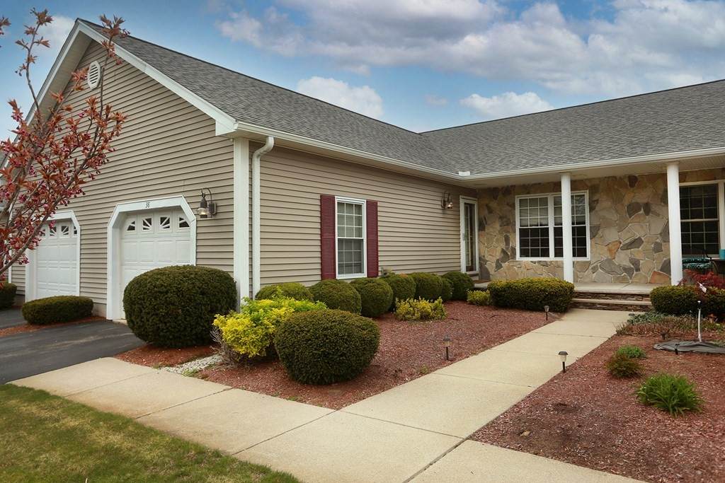 38 Clipper Way - Photo 1