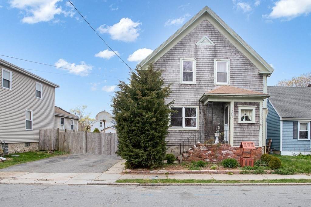 27 Vine St - Photo 1
