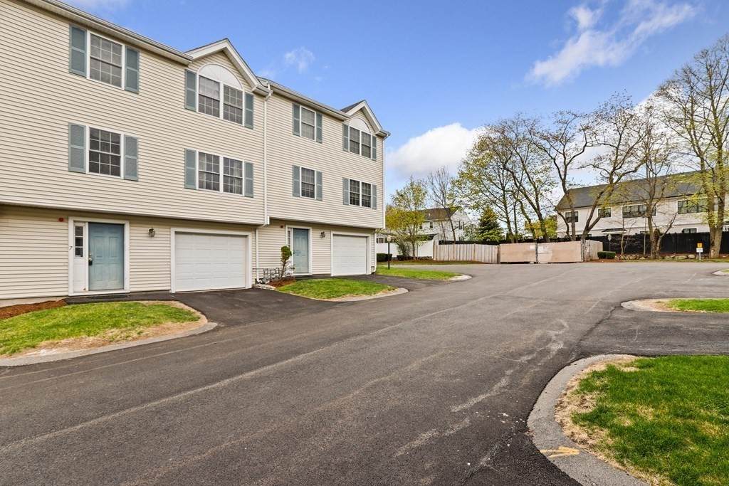 1005 Trapelo Rd - Photo 1
