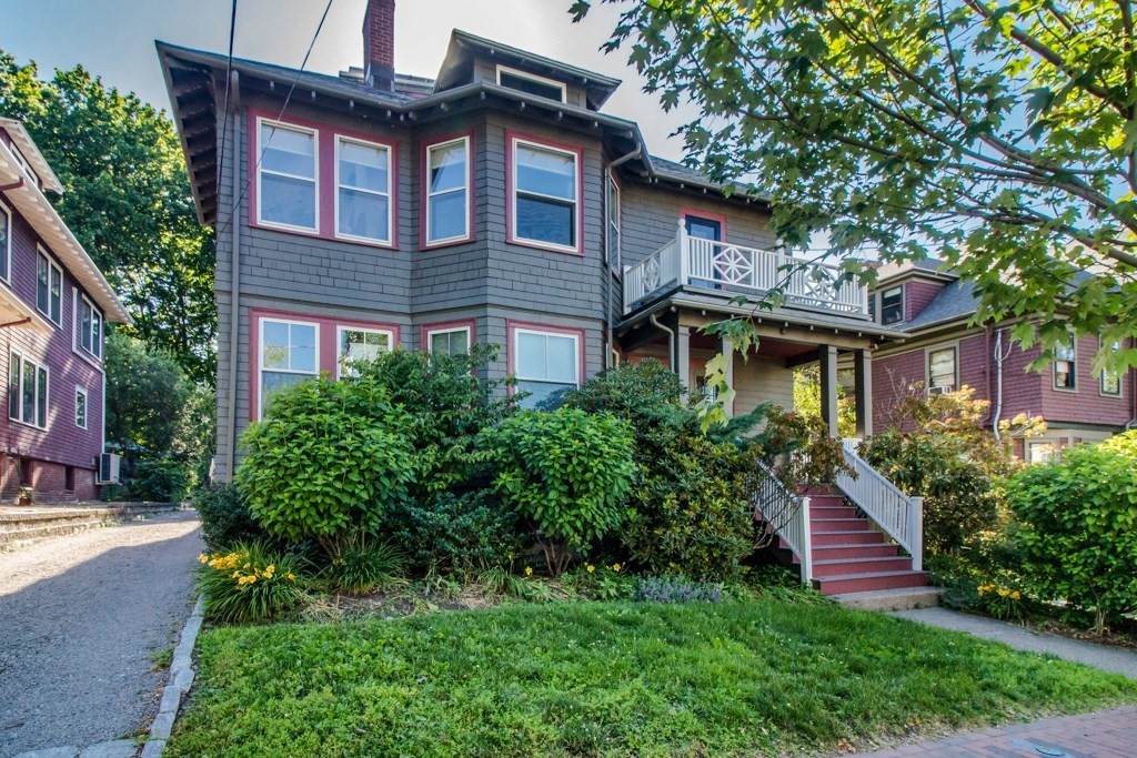 150 Lakeview Ave - Photo 1
