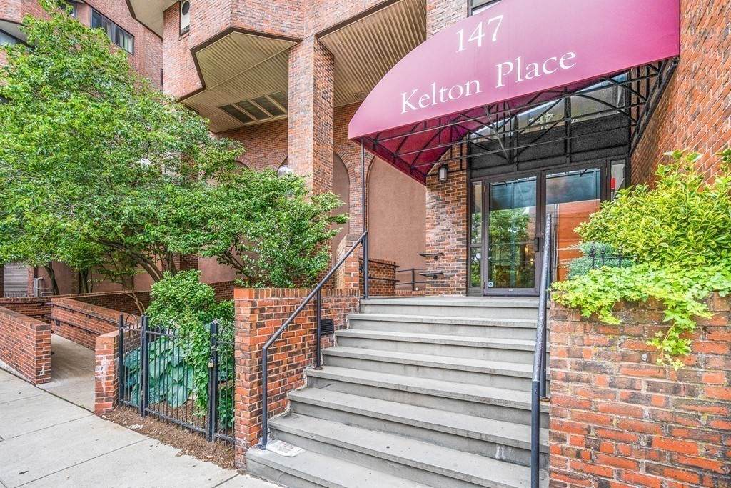 147 Kelton St - Photo 1