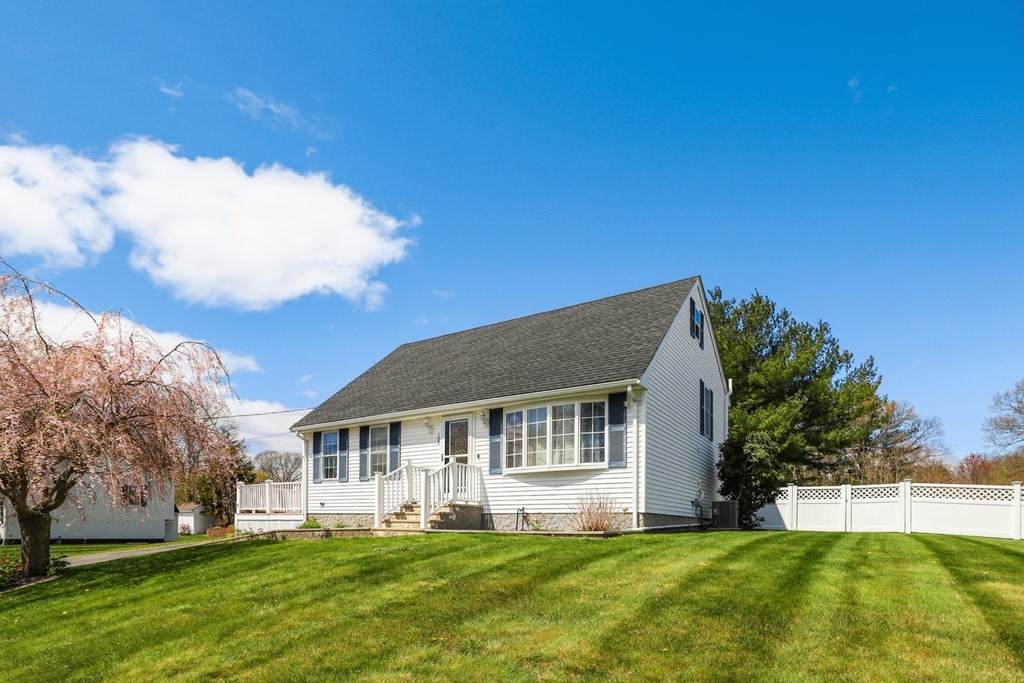 100 Cranesbill Rd - Photo 1