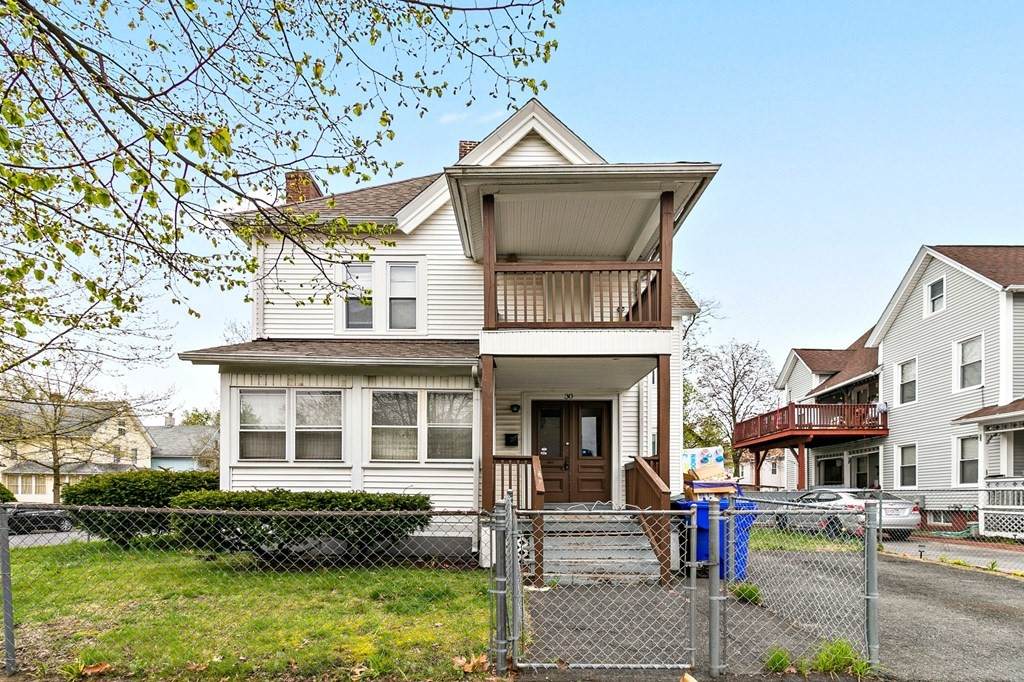 30 Merrick Ave - Photo 1
