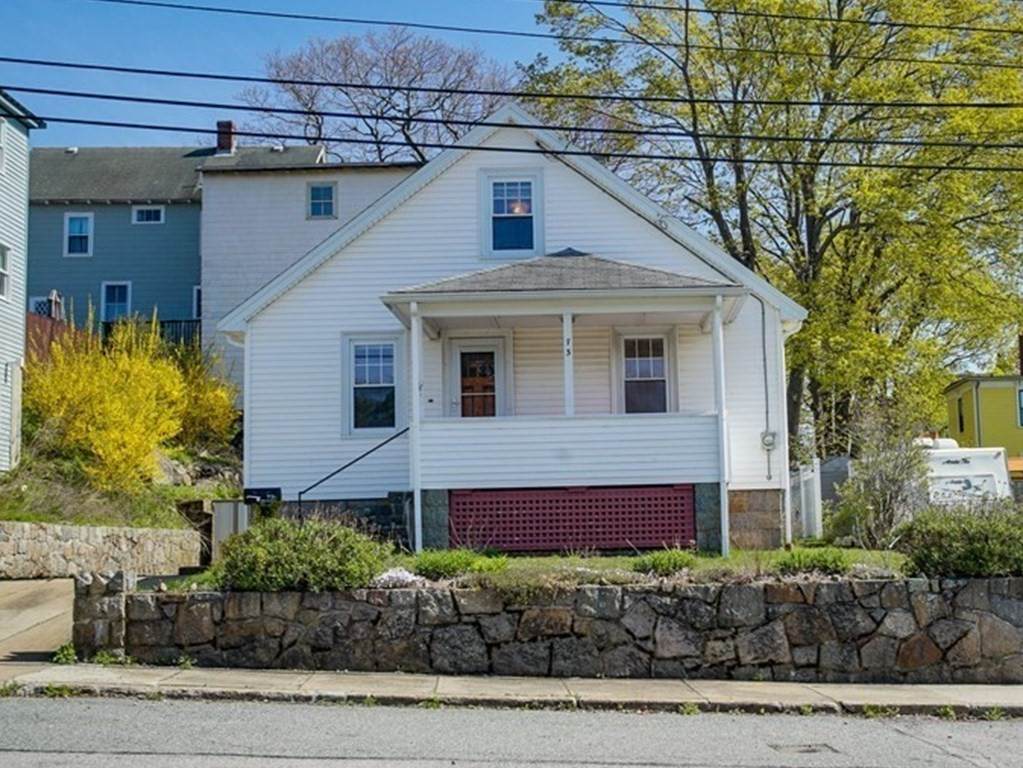 73 Gloucester Ave - Photo 1