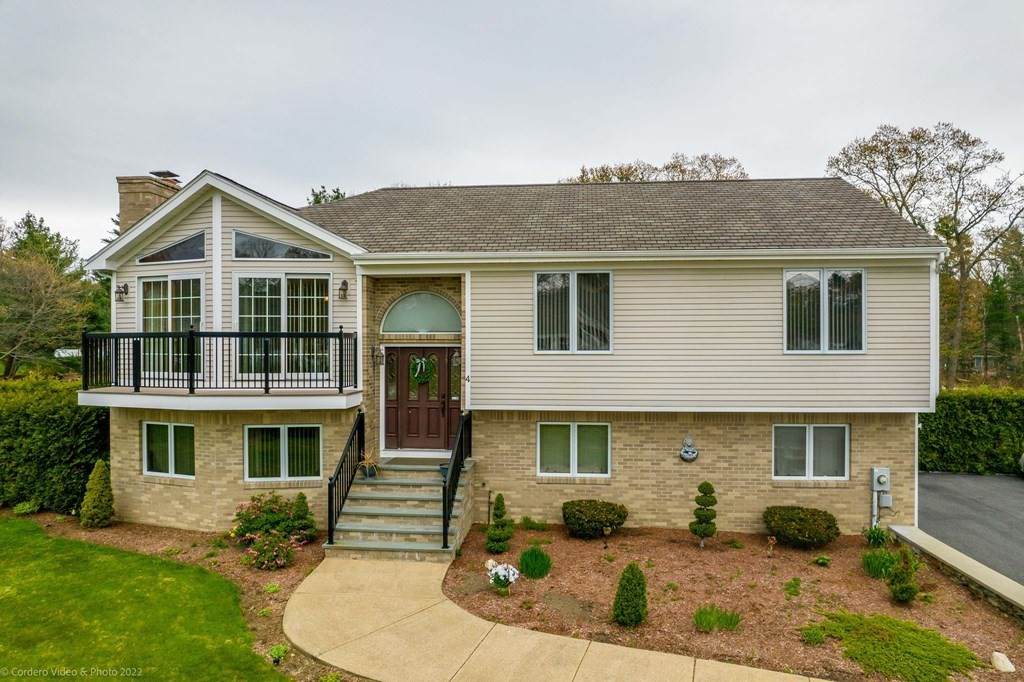 4 Hershey Way - Photo 1