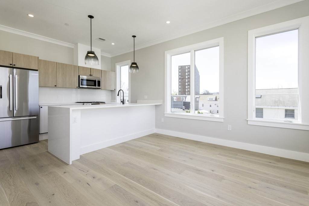 109 Prospect - Photo 1
