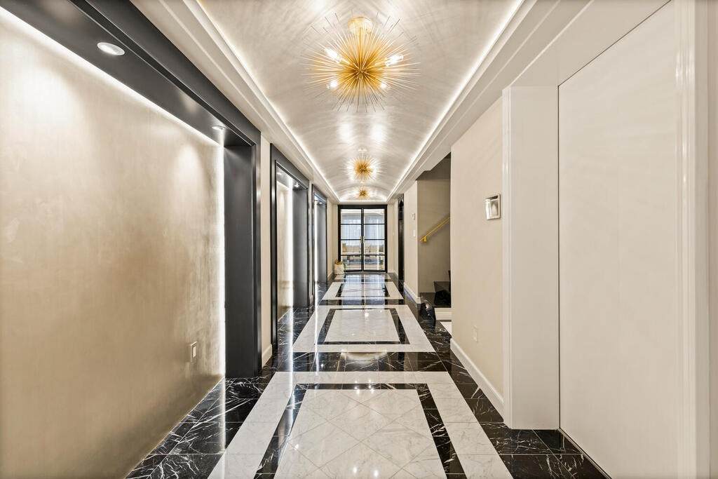 54 Commonwealth Ave - Photo 1