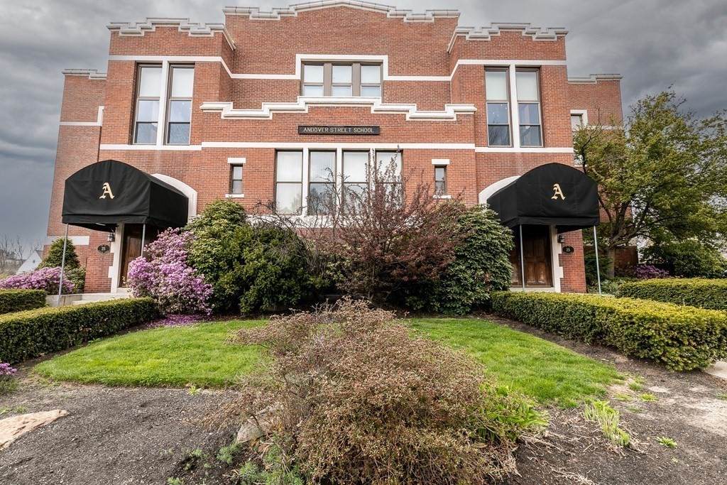 25 Andover St - Photo 1