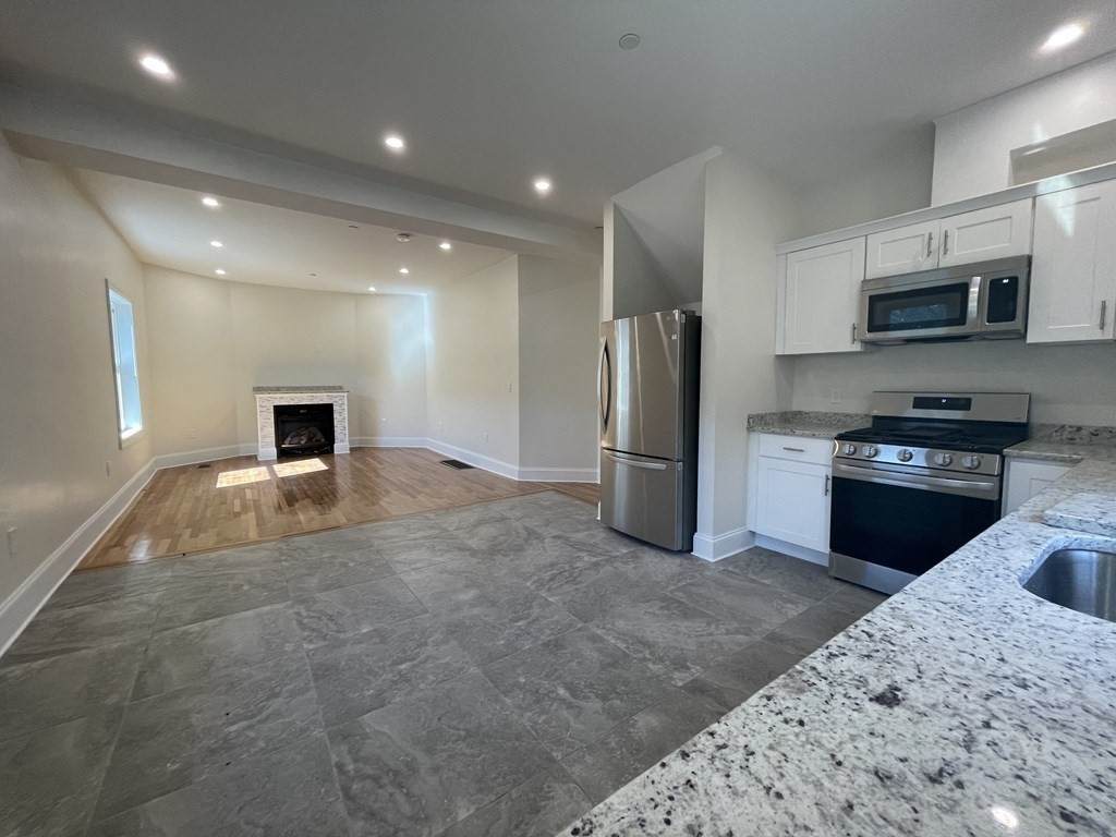 14-16 Weld Avenue - Photo 1