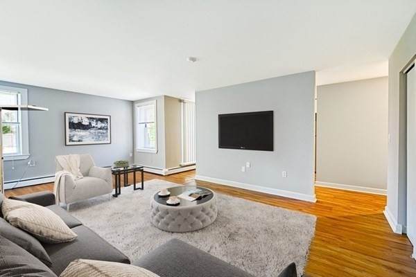 9 Bronsdon St. - Photo 1