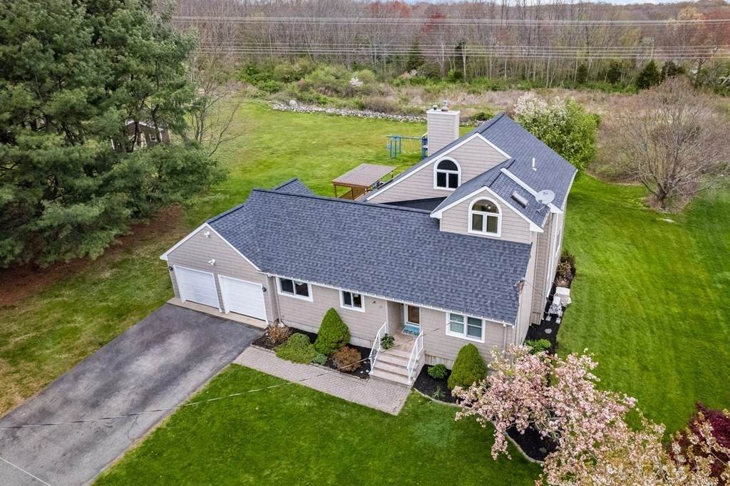 32 Wellesley Dr. - Photo 1