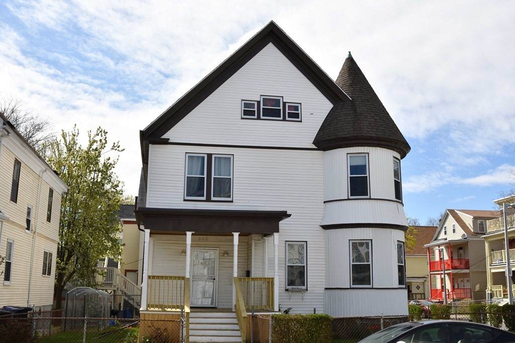 592 Park Street - Photo 1