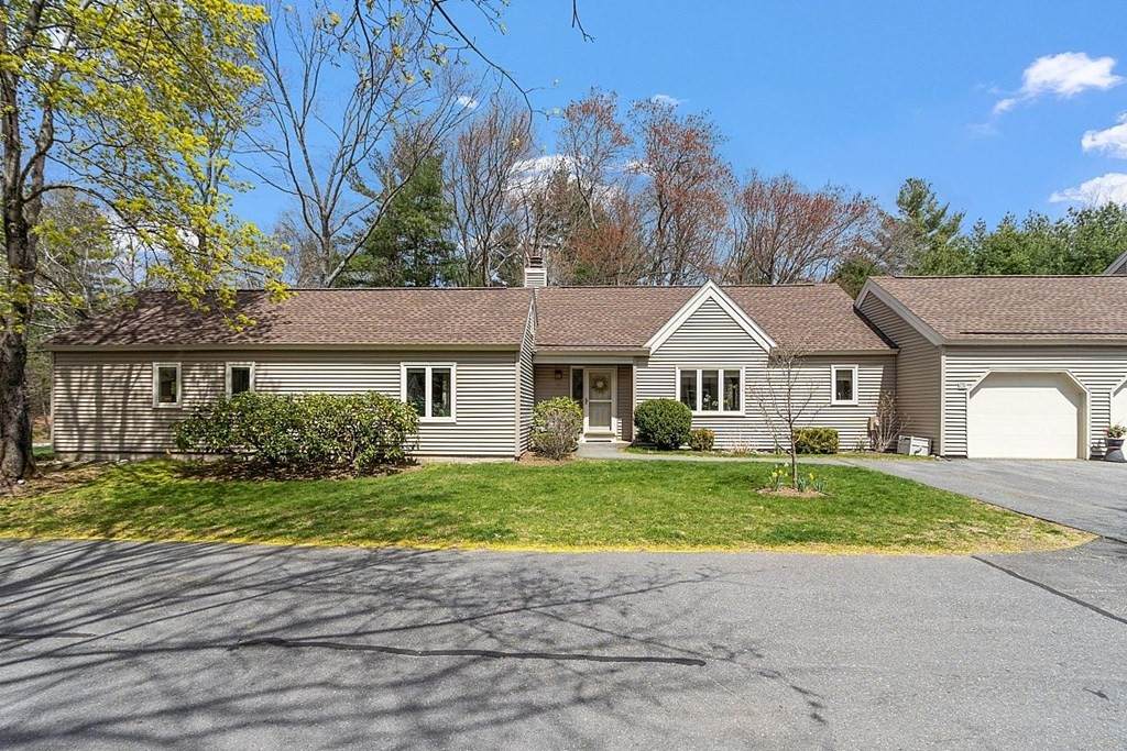 10 Essex - Photo 1